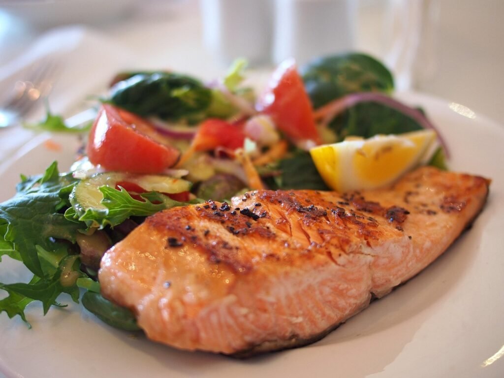 Lemon garlic salmon for quick dinner recipes for busy moms